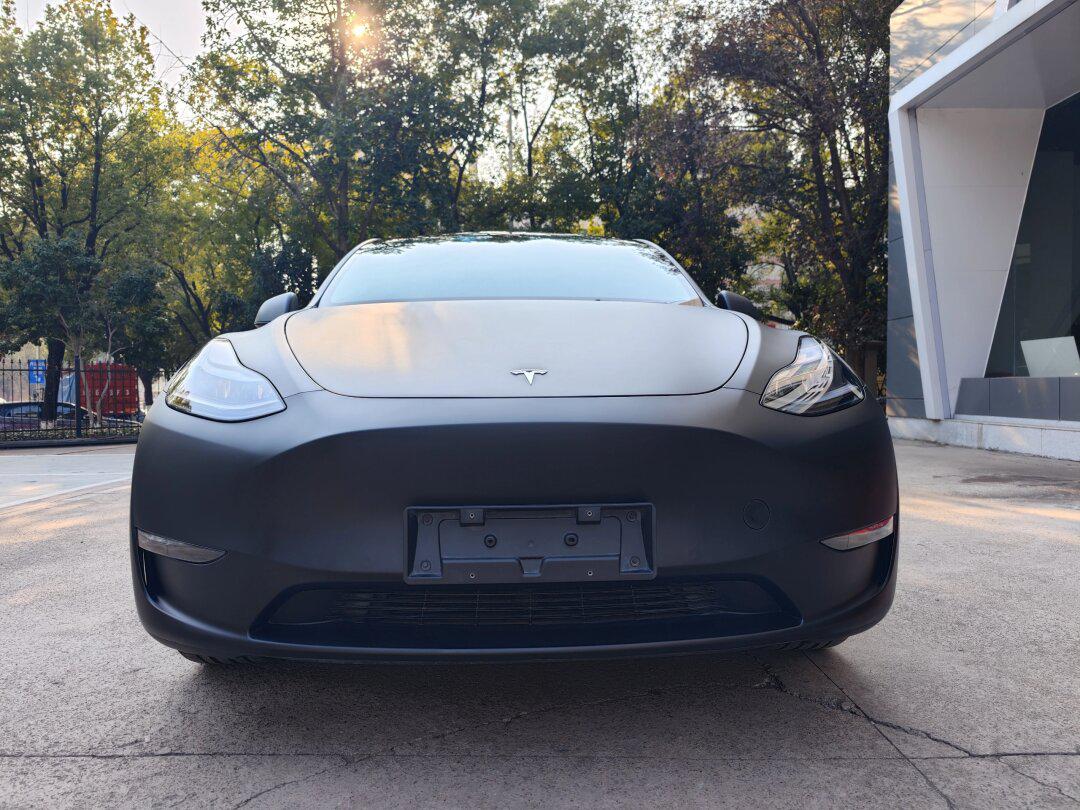 特斯拉 model y 亚光黑改色膜,质感爆棚