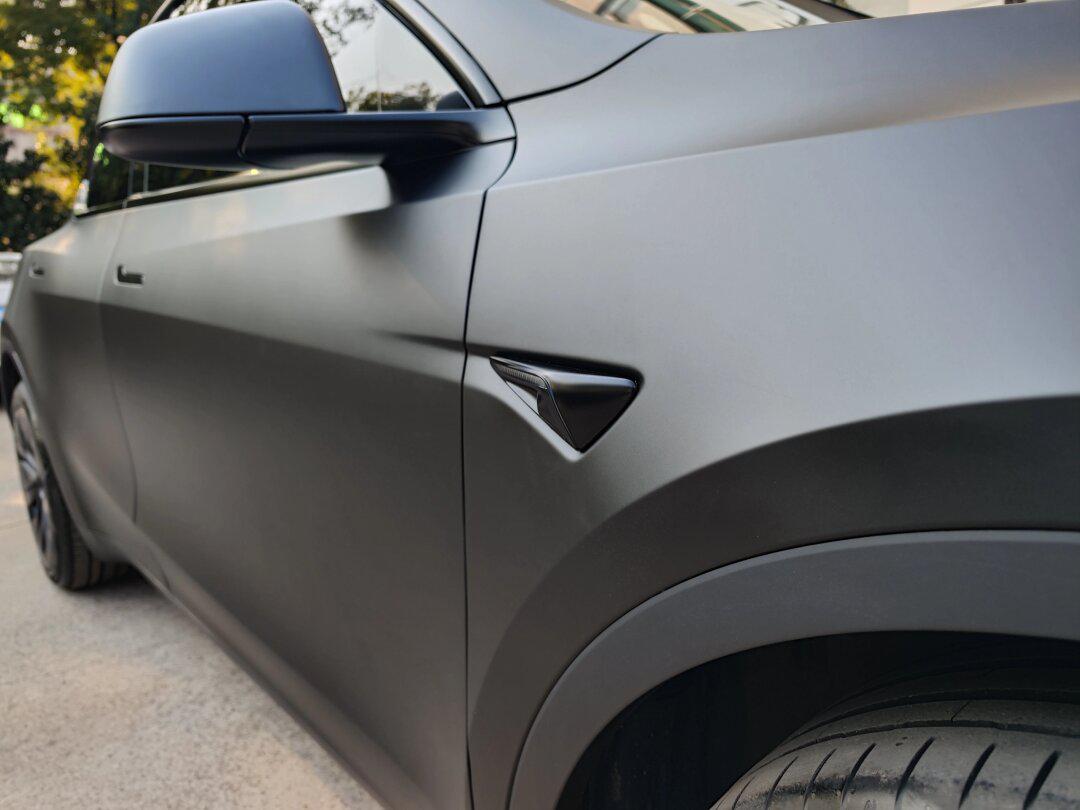 特斯拉 model y 亚光黑改色膜,质感爆棚