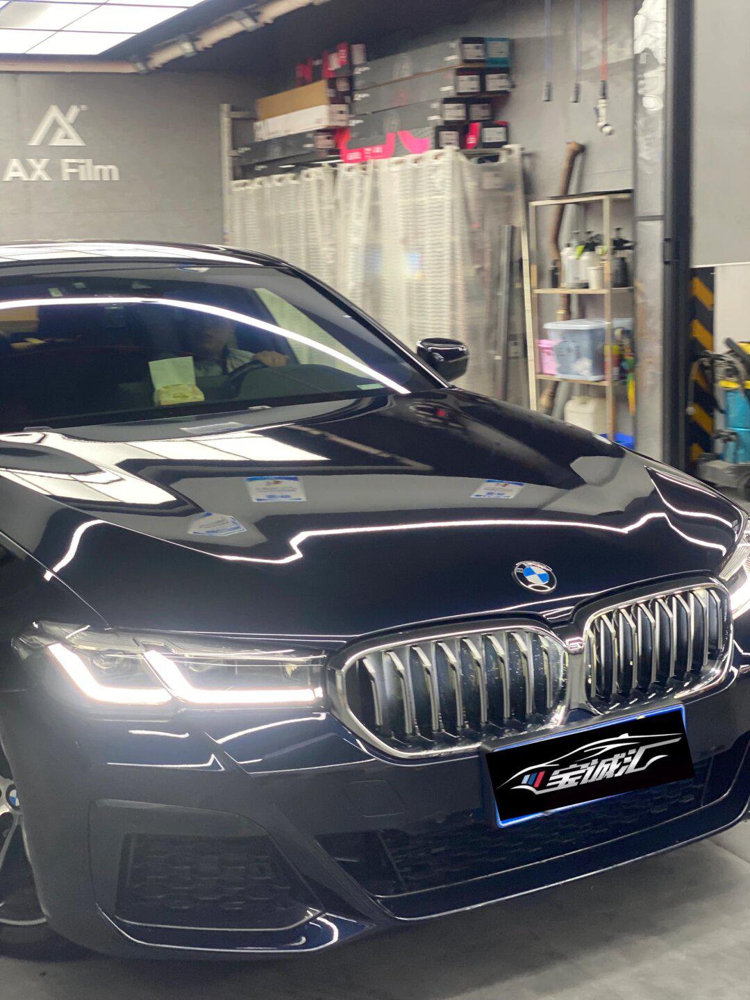 宝马5系发光中网,原厂风格原厂设计 超赞