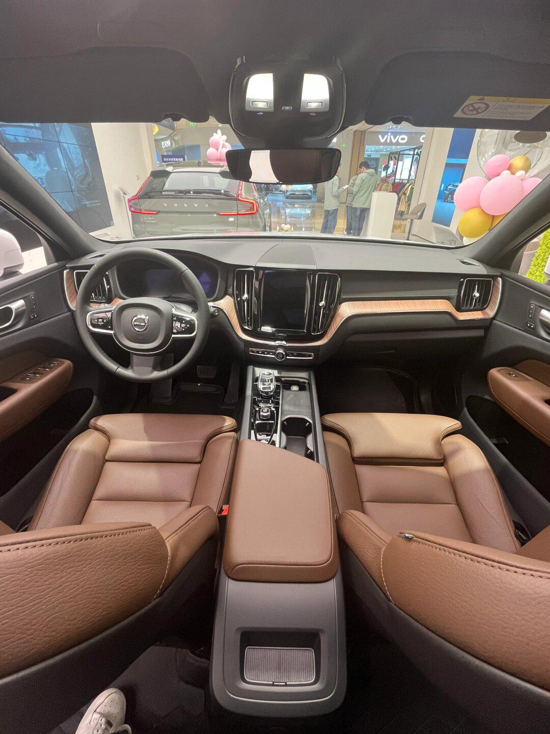 00年女生开xc60,被夸很符合气质