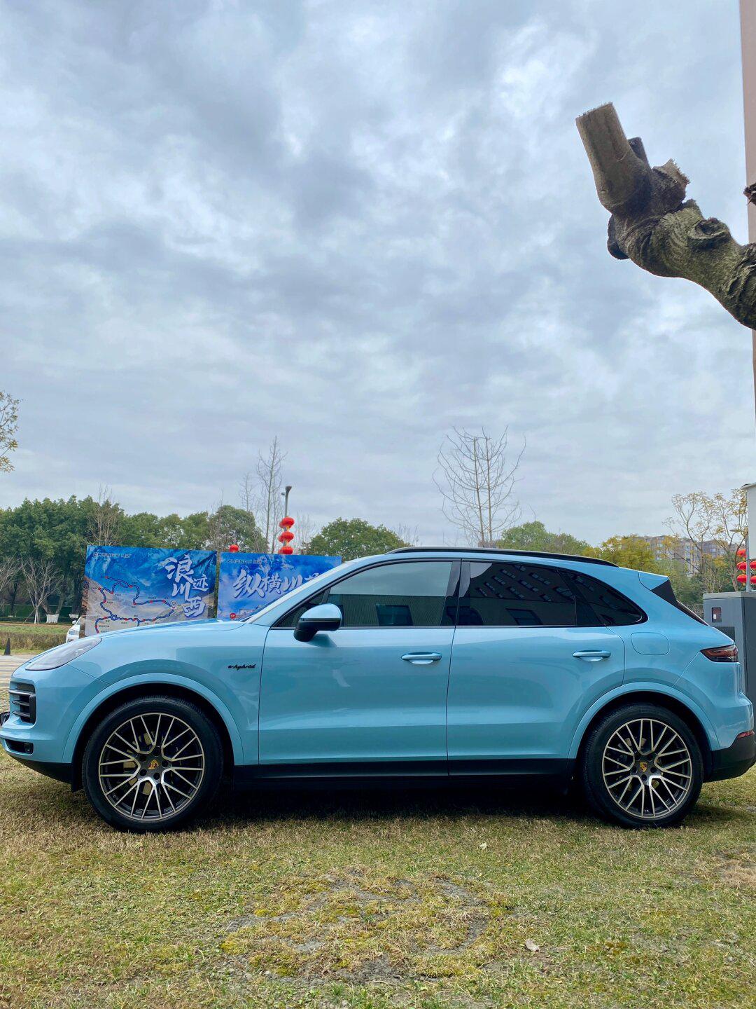 保时捷卡宴冰晶蓝|女神的绝佳选择75157515