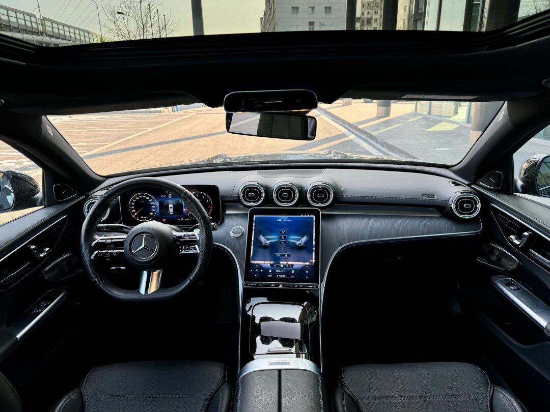 大连中升奔驰 新到2022年11月注册登记c260l皓夜运动!