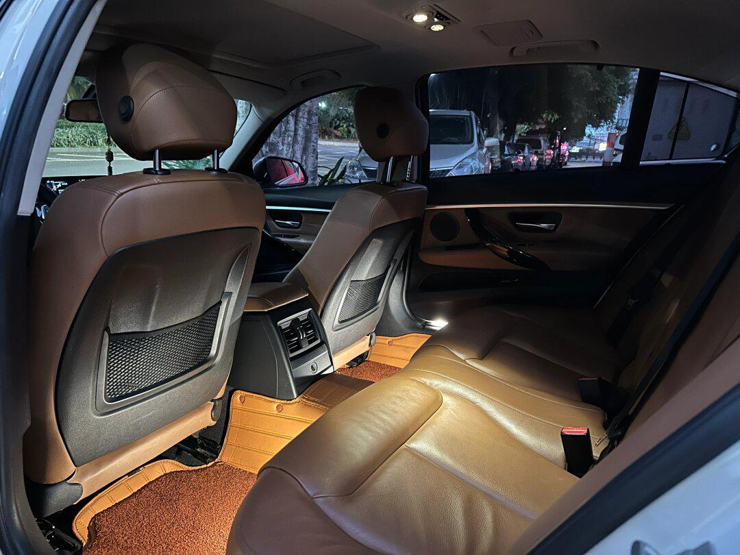 张弛有度 属于宝马的操控 f35