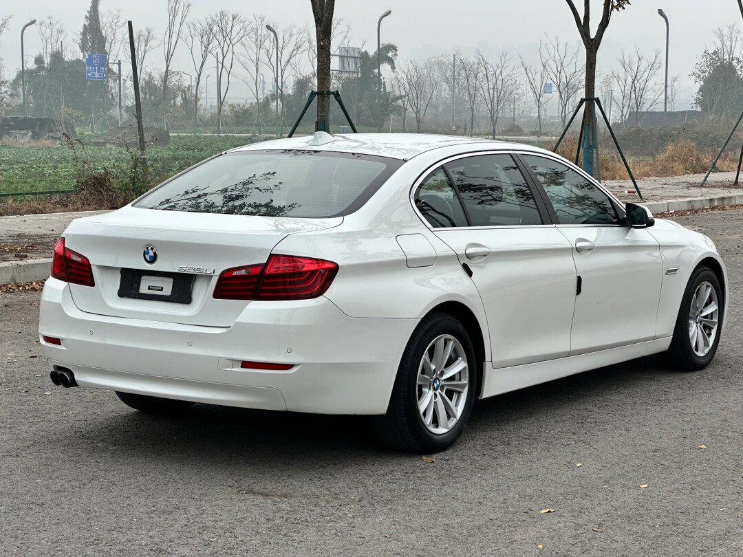 年终秒杀车型14年宝马520li 全车零出险