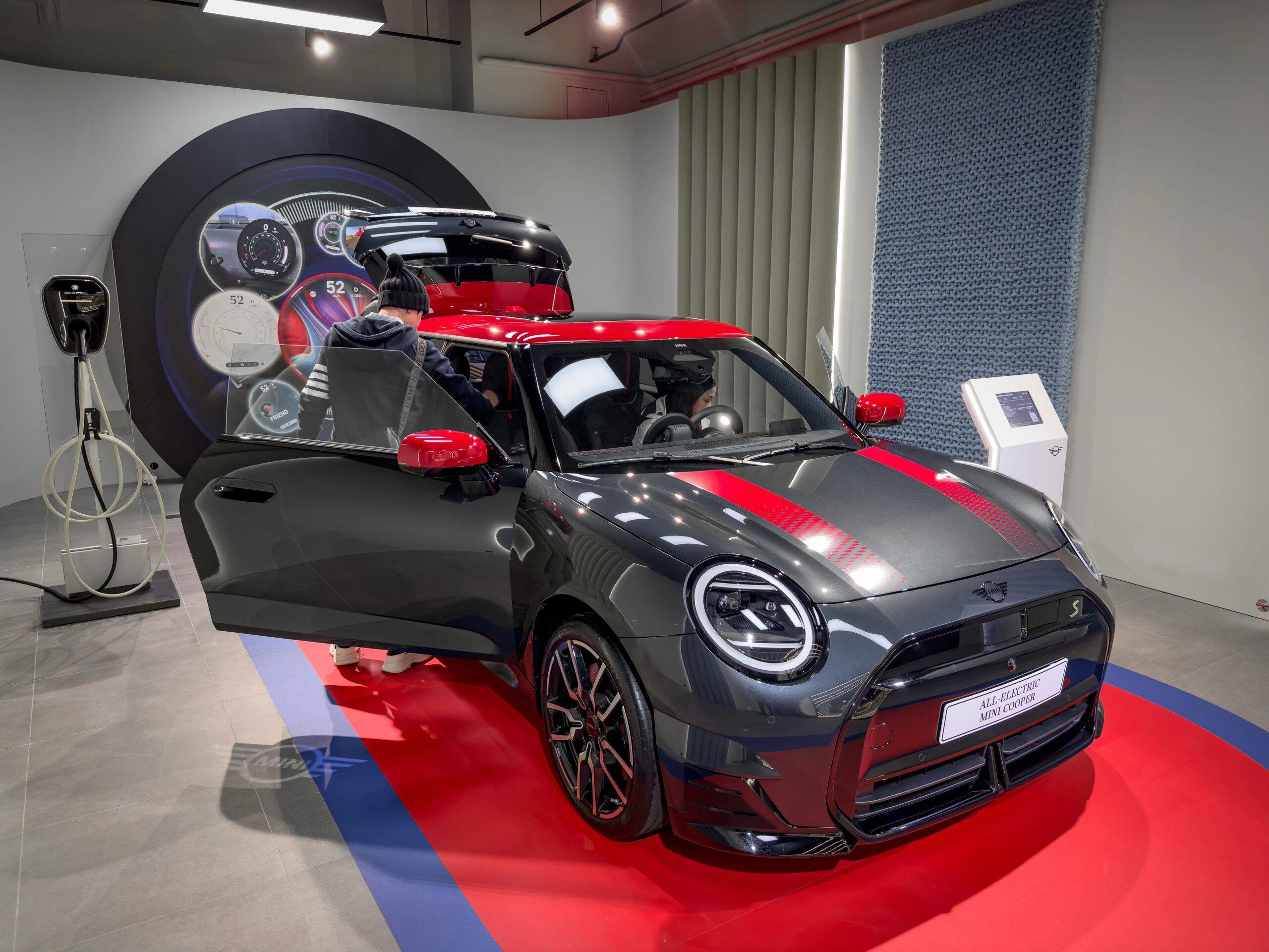 在香港看了全新电动mini jc_mini jcw coupe社区_易车社区