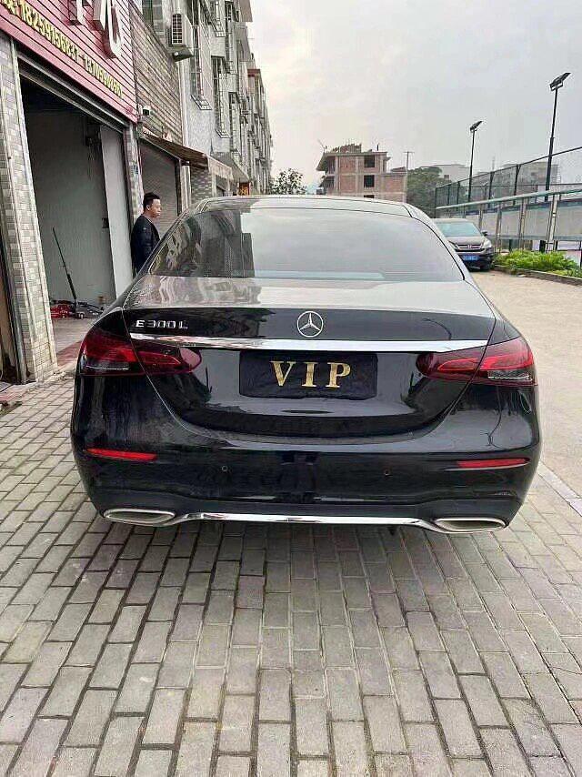 22年年底奔驰e300,时尚版,实表2万公里.售价39万.