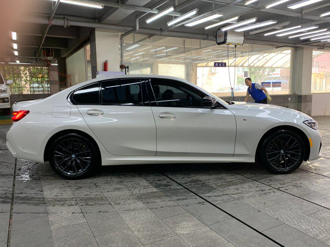 卖个人宝马3系325i运动耀夜版