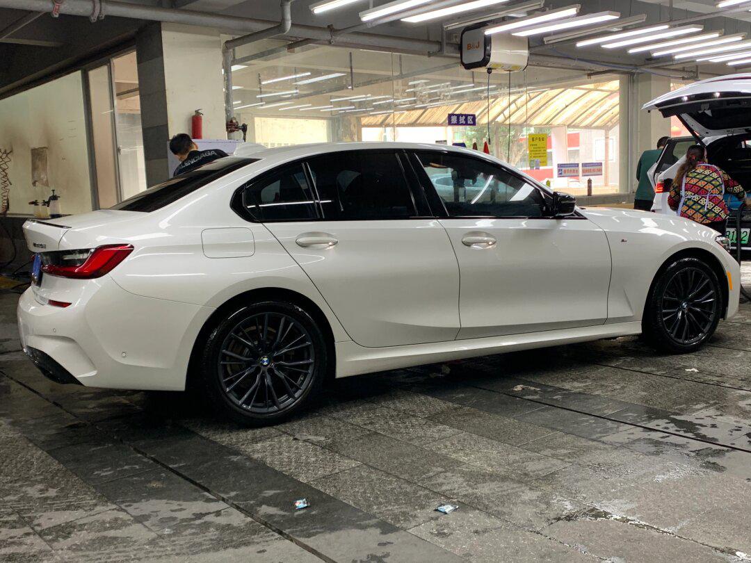 卖个人宝马3系325i运动耀夜版