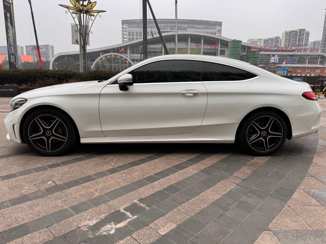 奔驰轿车 c200外观图片