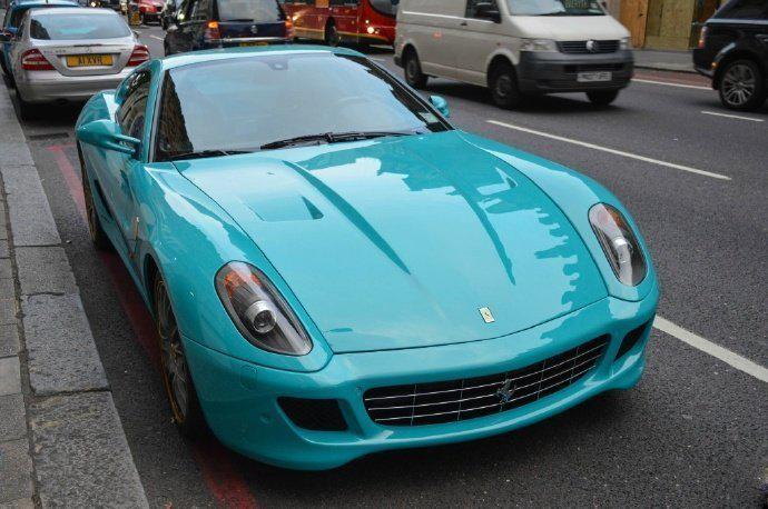 当前位置:>易车>社区>有钱人的社区>法拉利599gtbfiorano,颜色很个性!