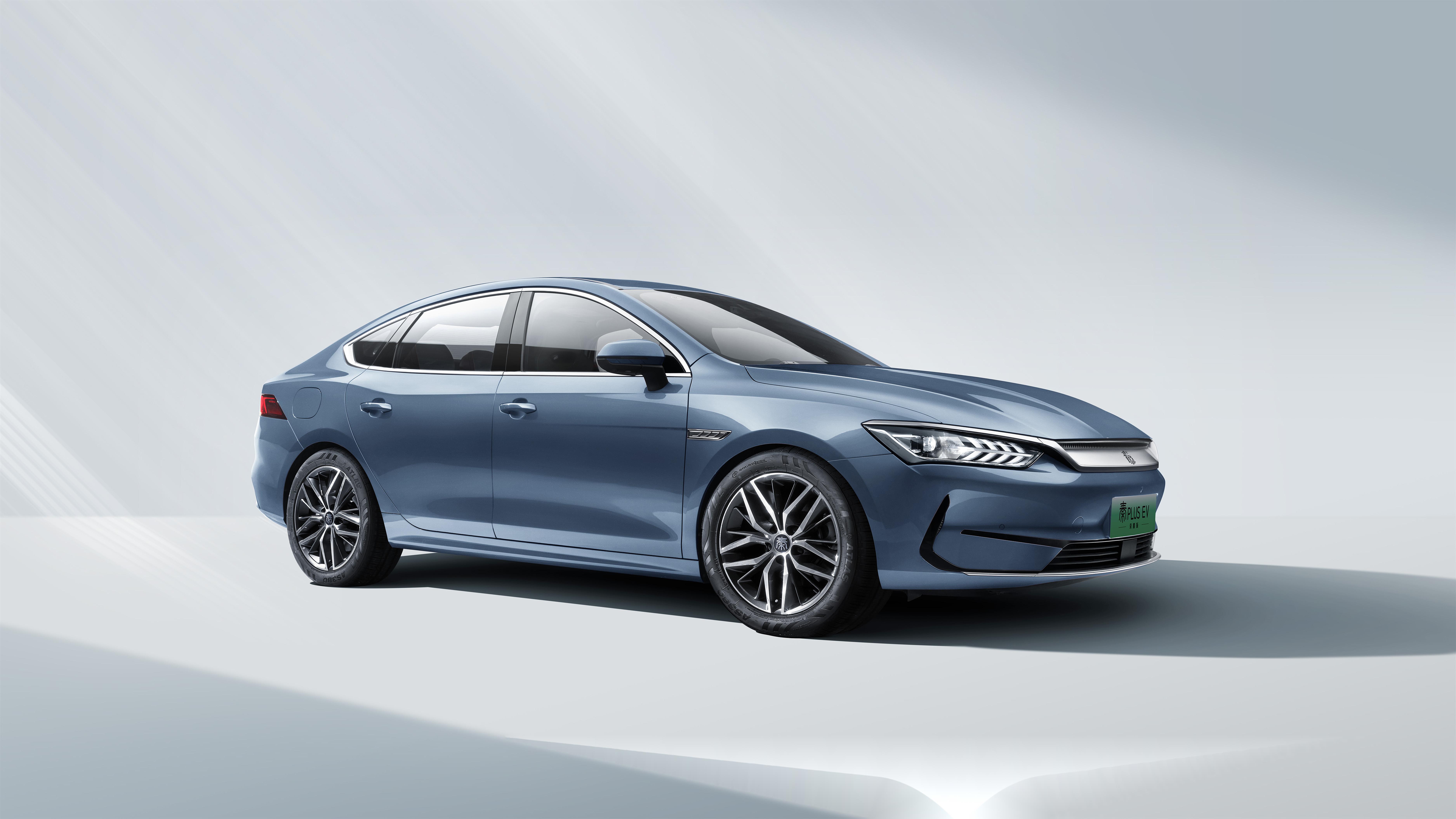 最近晚上刷手机,经常看到比亚迪的降价促销信息,一开始我觉得不敢相信