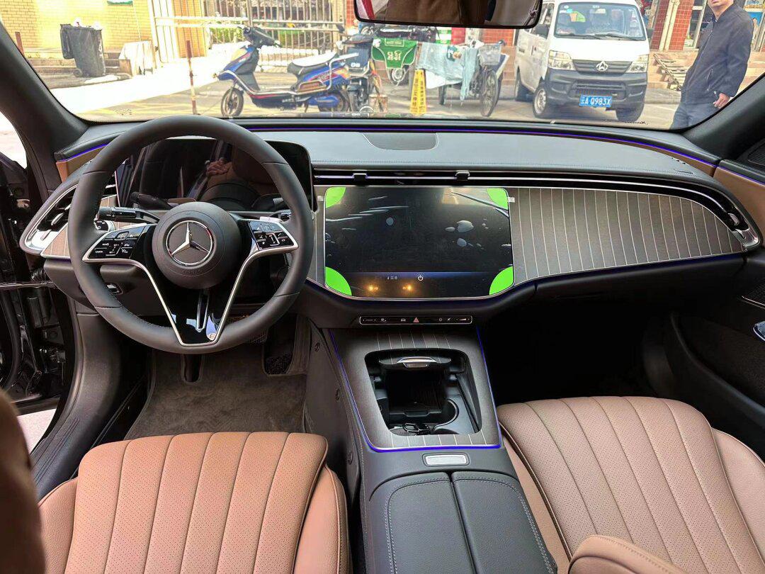 24款奔驰e300已回,错峰出行,价格实惠