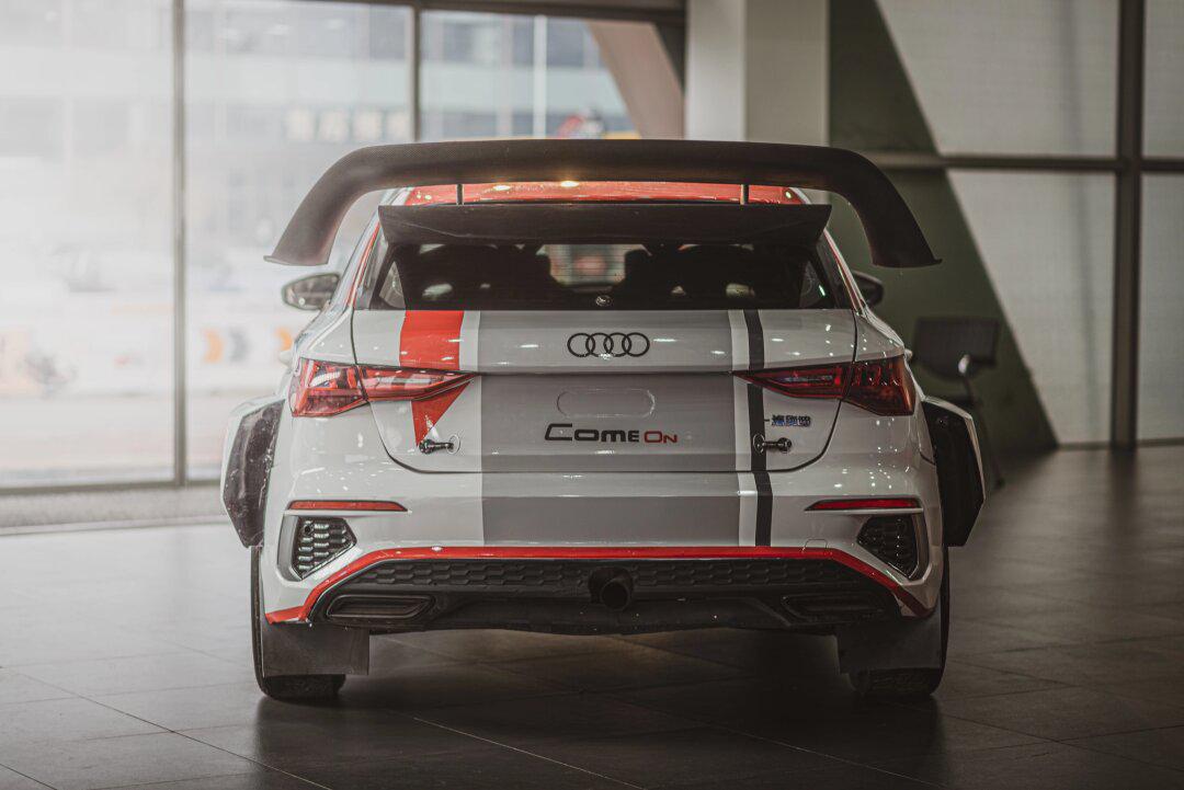 飞驰人生2|我在北京拍到了电影里的车_奥迪s1社区_易车社区