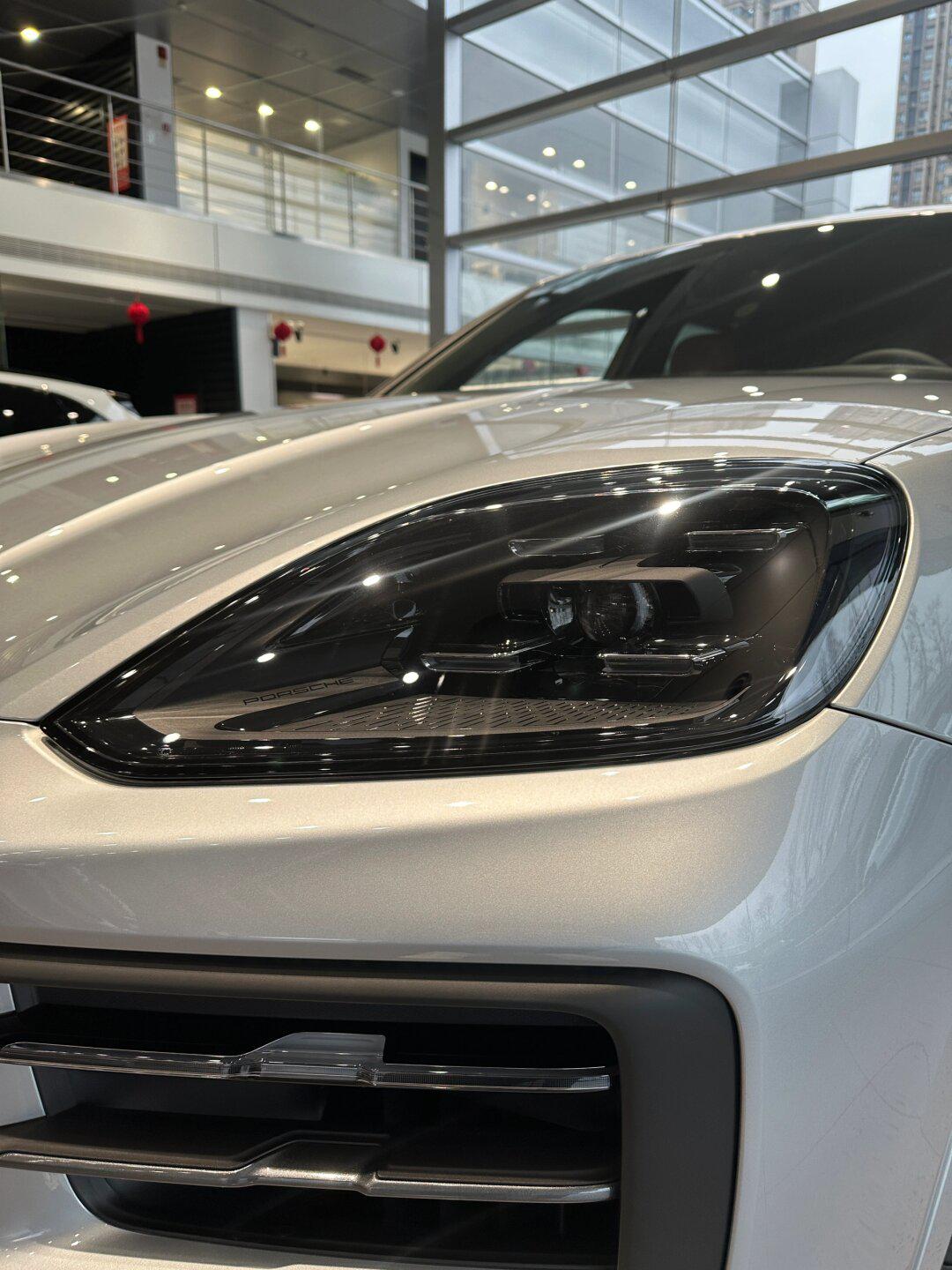 一眼万年98|保时捷cayenne白云石