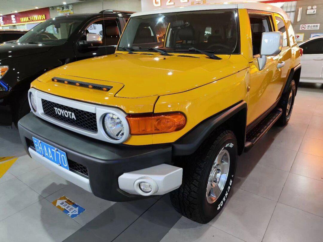 丰田fj酷路泽 1gr 4.0v6自然吸气发动机平顺稳定!