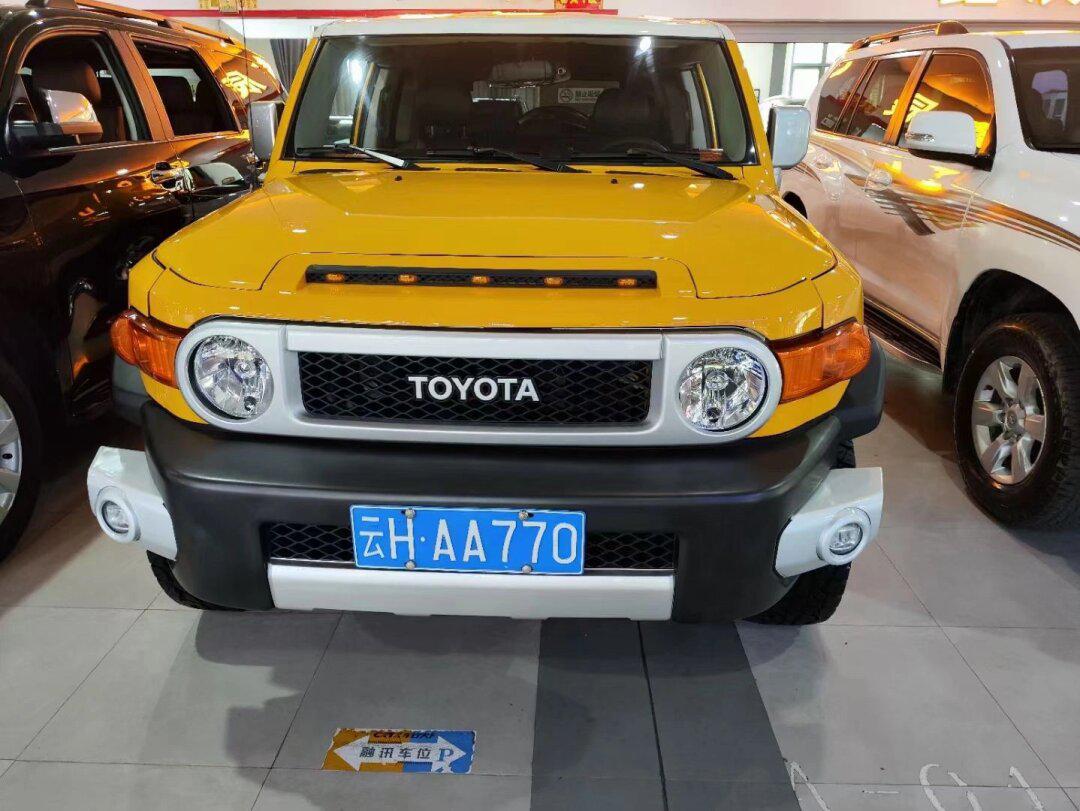 丰田fj酷路泽 1gr 4.0v6自然吸气发动机平顺稳定!