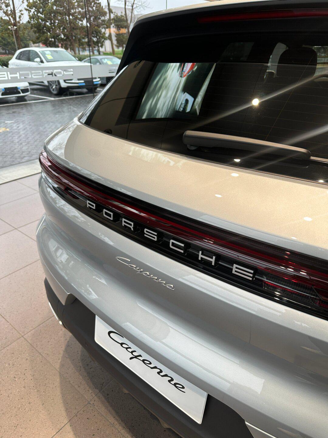 一眼万年98|保时捷cayenne白云石