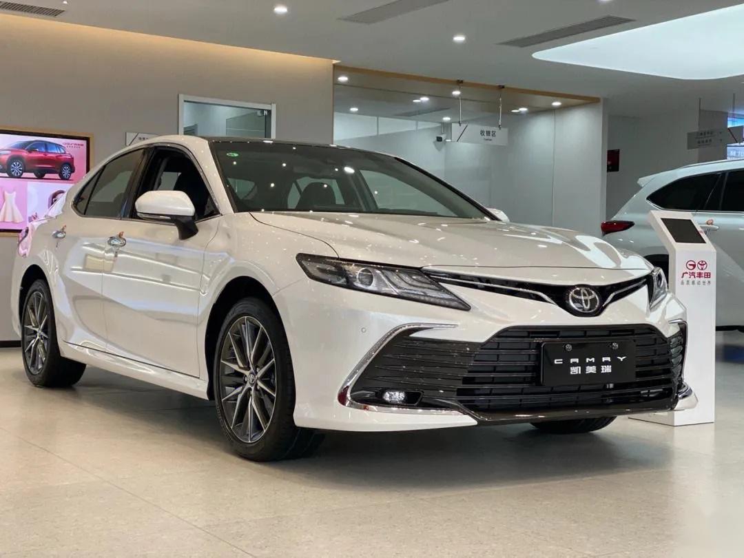 咱就说有没有可能把24款的中控屏给八代凯美瑞装上?