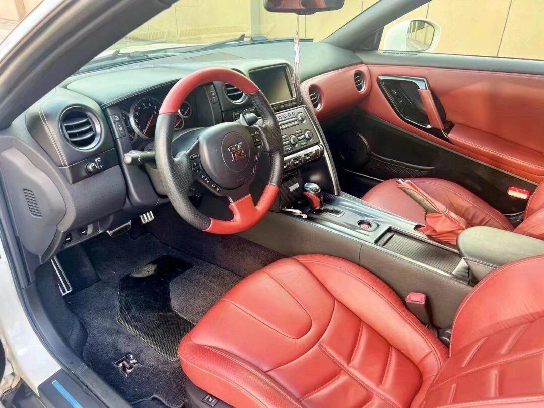14款战神日产gtr 中规 实表5万公里 ipe排气 极品车况全车原版原漆 白