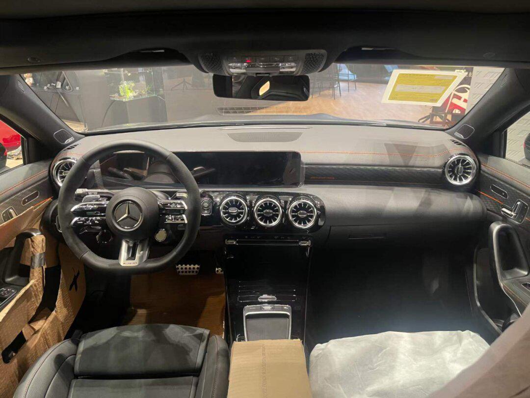 新车到 梅赛德斯-amg a45s燃擎当道特别版_奔驰a级 amg社区_易车社区