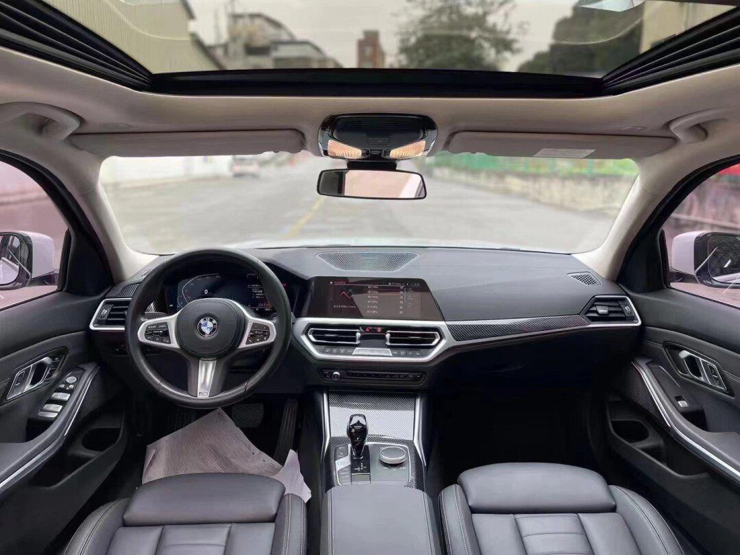 20年1月宝马325li m运动套装,高功率发动机,全车仅一面补漆其他原漆