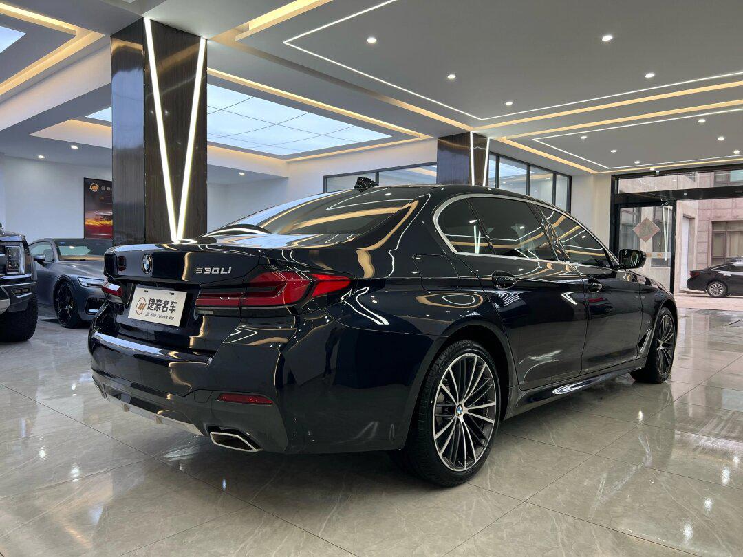 新到:2020年12月宝马530li领先型m运动,2.