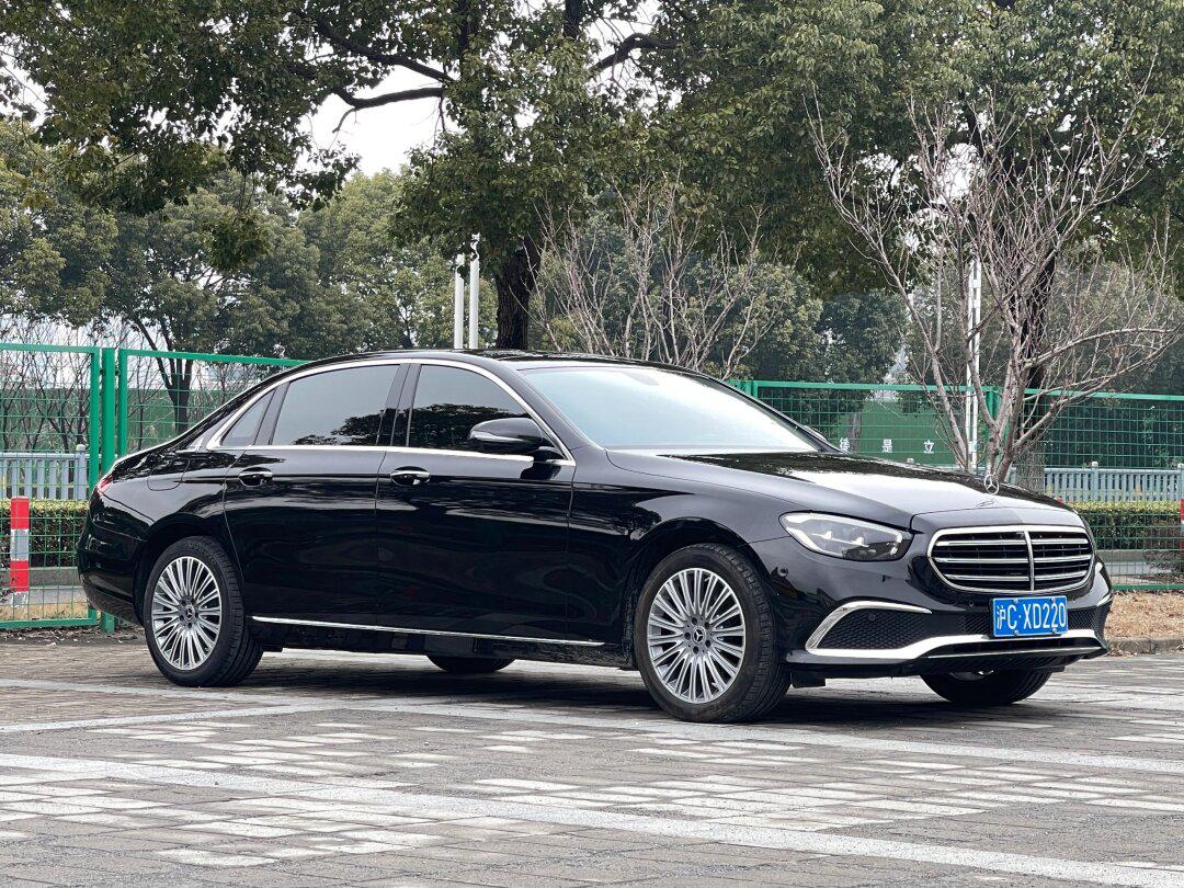 奔驰e级 2023款 e 300 l 豪华型 23年4月上牌,3万公里行程一手