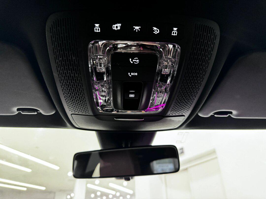 奔驰a200带64色氛围灯,小姐姐超爱_奔驰a级社区_易车社区