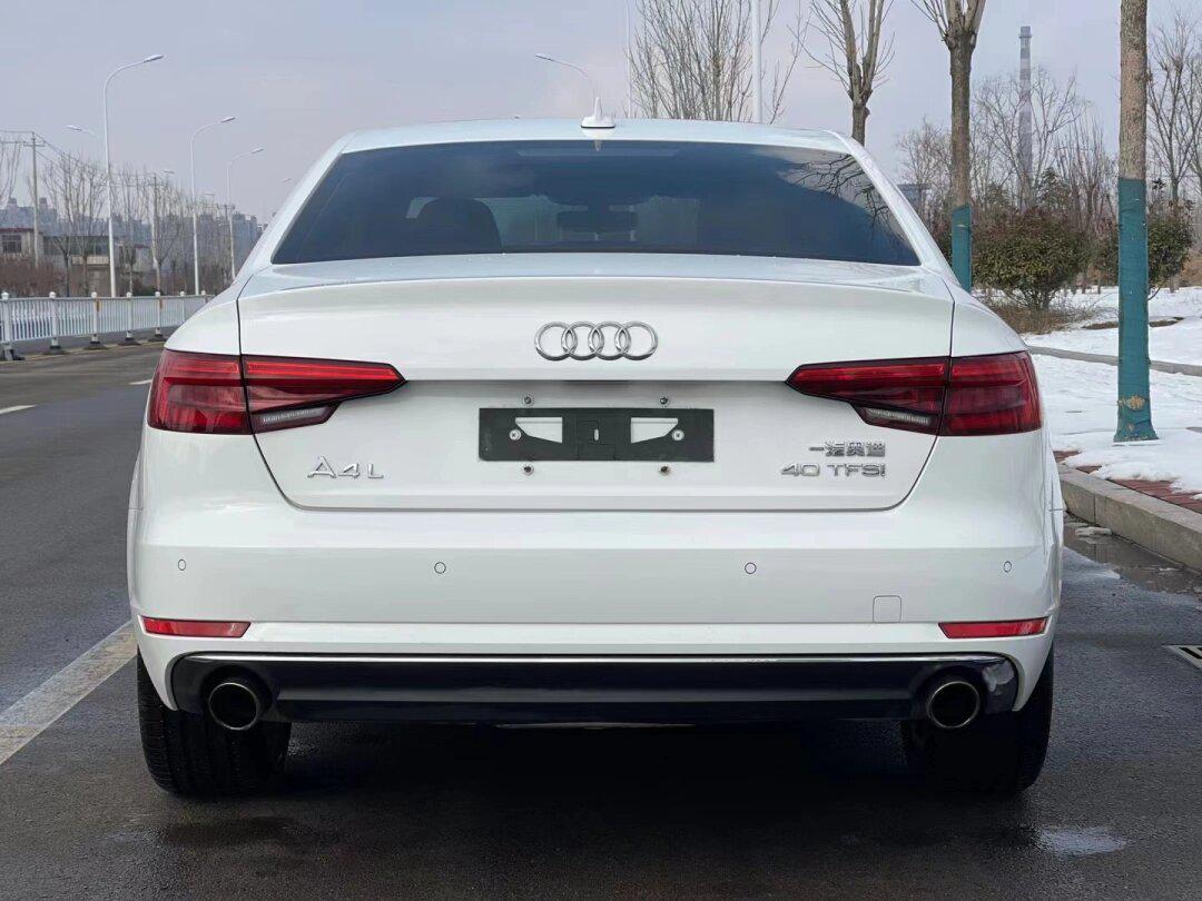 到店17年上牌奥迪——a4l plus 40 tfsi 时尚型2.