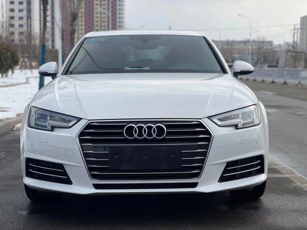到店17年上牌奥迪——a4l plus 40 tfsi 时尚型2.0t自动天窗