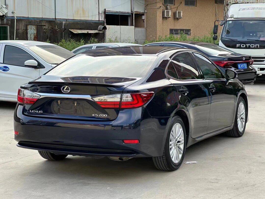 18年雷克萨斯es200,2.0l精英版!