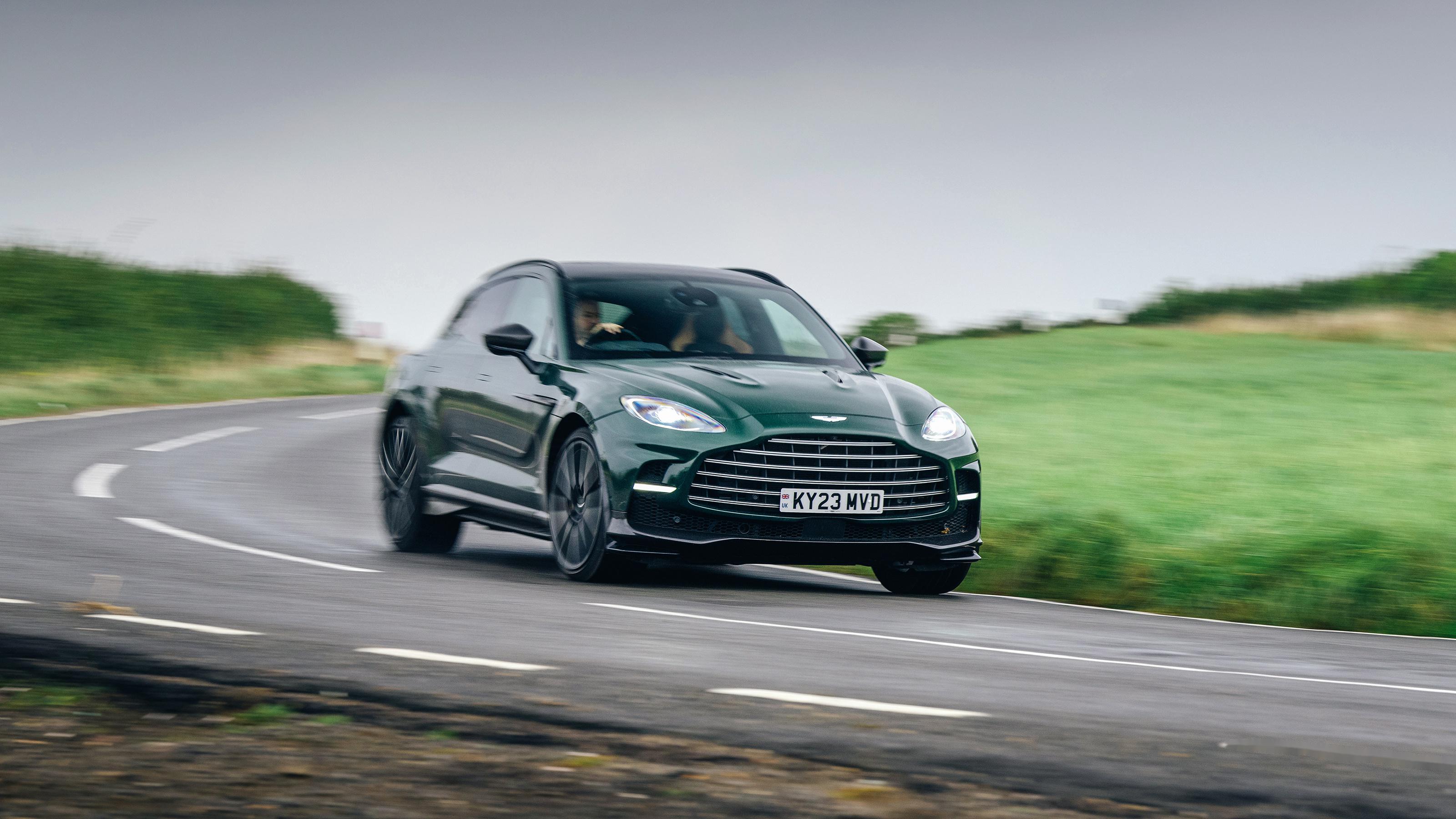 aston martin dbx707 & ferrari purosangue_purosangue社区_易车社区