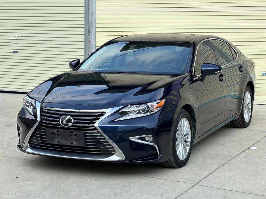 18年雷克萨斯es200,2.0l精英版!