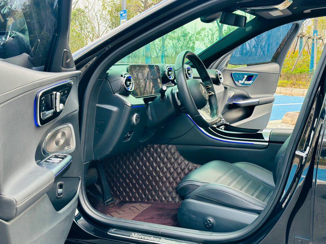 奔驰c级 2022款 c 260 l 皓夜运动版 首次上牌:2022-08 表显_奔驰c级