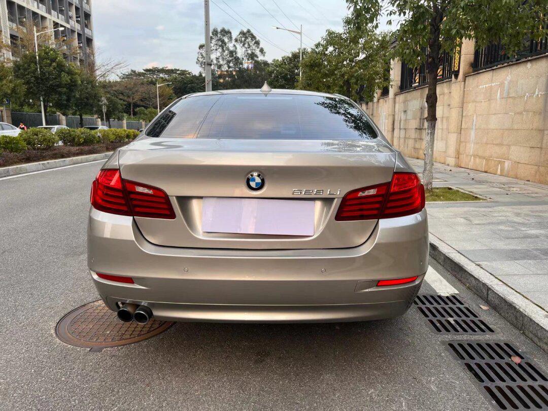 2017款 宝马5系 528li xdrive领先