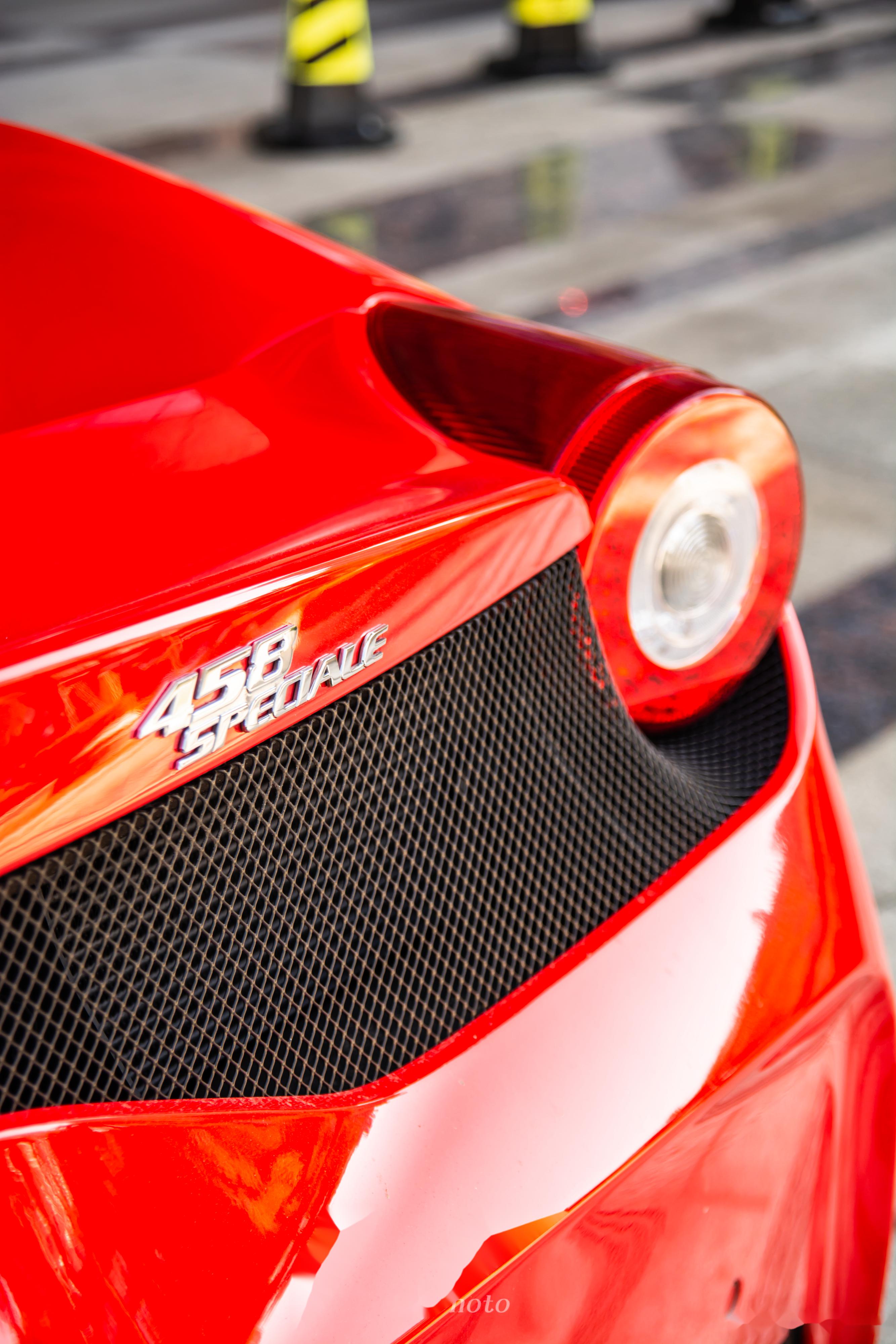 人的社区>【j杰photo】94靓车街拍-抚州9415法拉利458speciale