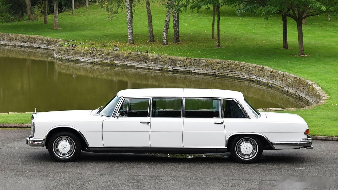 奔驰600在1963年～1981年间出品,5.54米标准型和6.24米pullm
