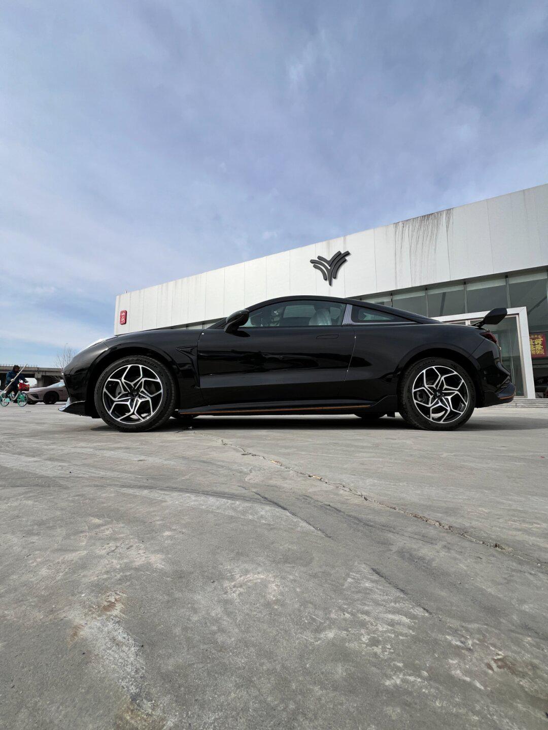 20万的跑车咋了就不是跑车了么_哪吒gt社区_易车社区