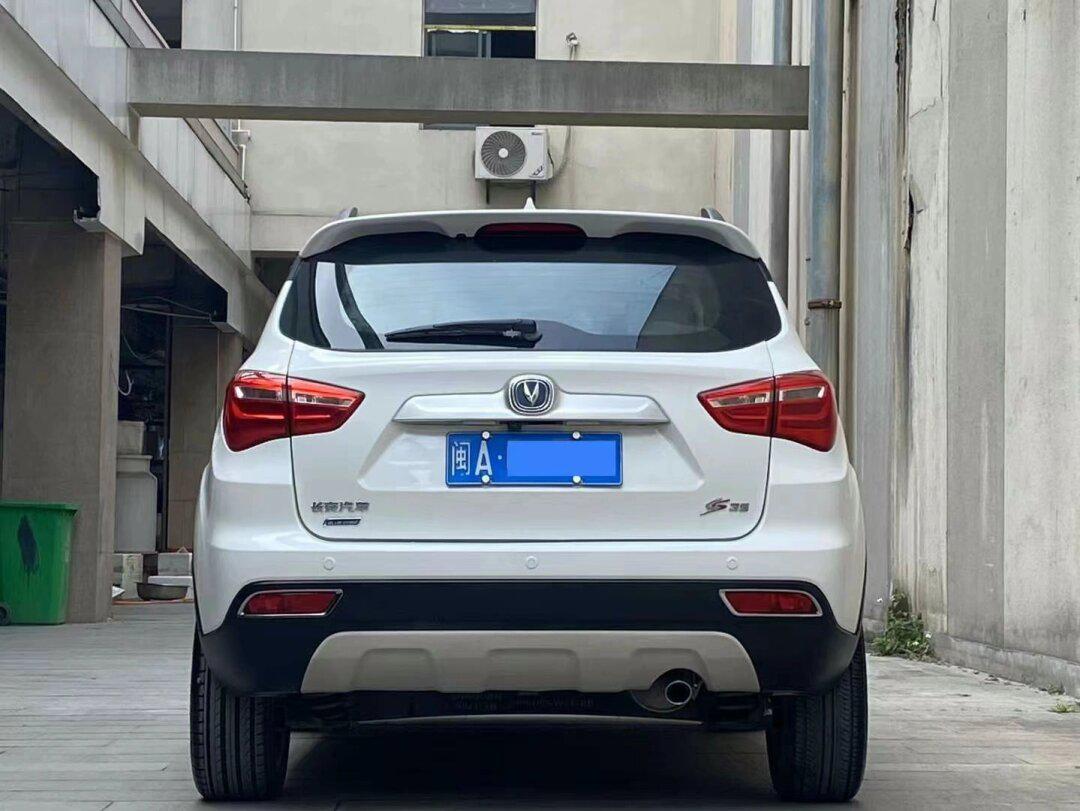 长安cs35 2017年8月上牌,1.