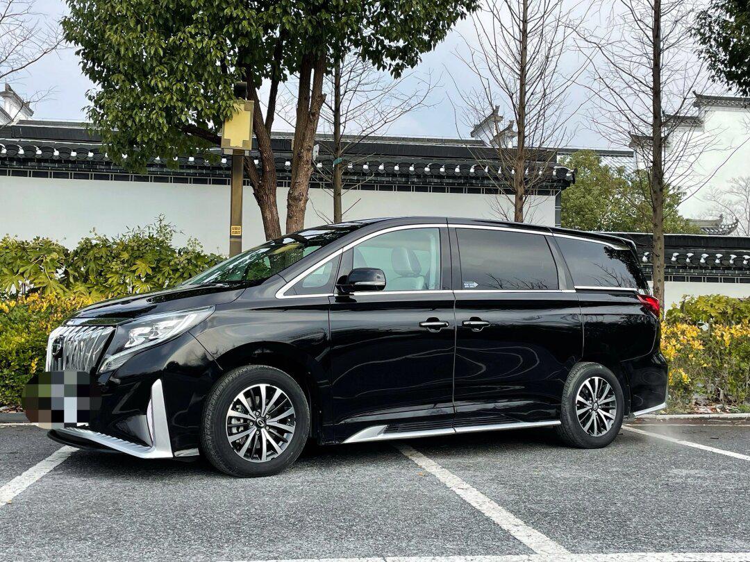 当前位置:>易车>社区>传祺m8社区>到店22年19715传祺m82021款领秀