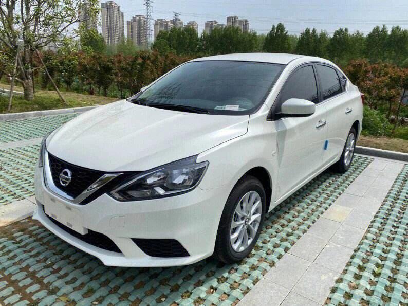 日产的销量王绝对是经典轩逸 ,大沙发,低价位,低油耗,让日产赚得盆满