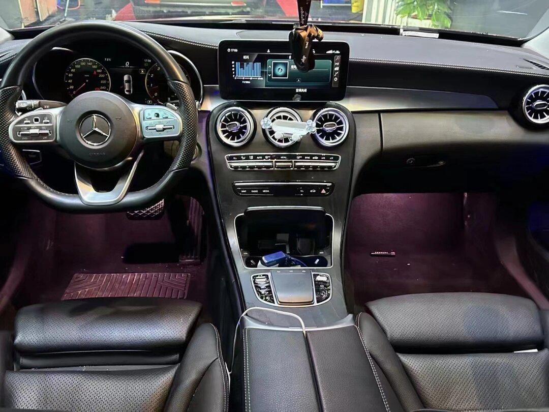 听说卖车快,20年奔驰c200l,全车原版原漆,4万公里,大极品车况,加装