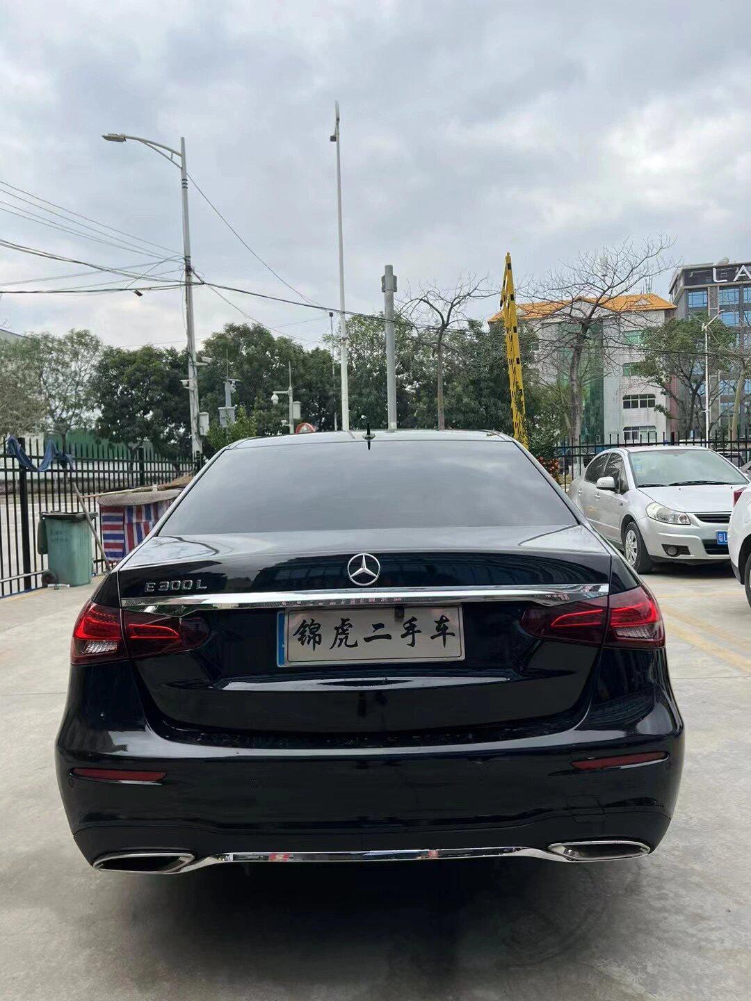 14年上牌奔驰e260l运动型,一手私家车15万公里,无损安装老改新,到手零