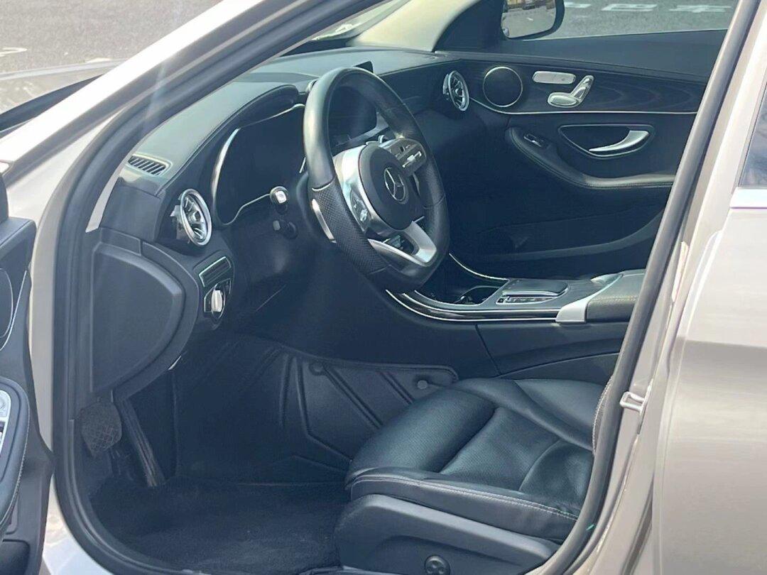 奔驰c级 2021款 c 260 l 运动版 国vi,行驶5.