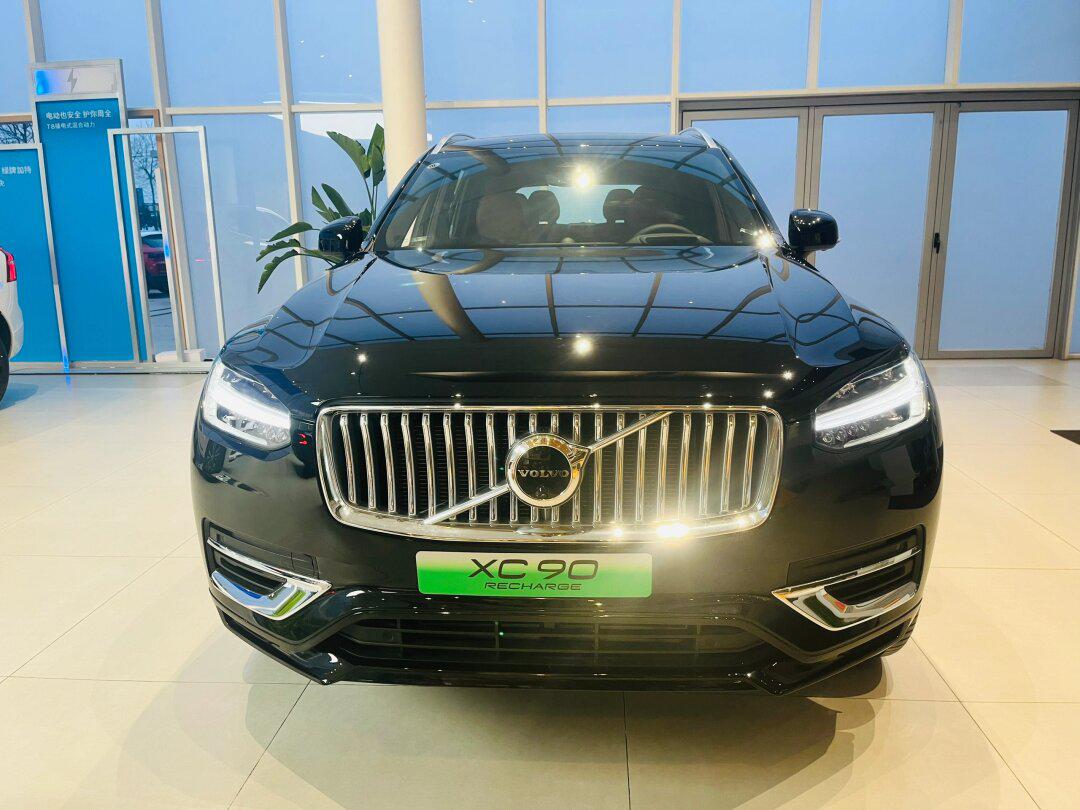 沃尔沃xc90社区>xc90t8卓越性能的豪华suv沃尔沃xc90t8以其卓越的性能