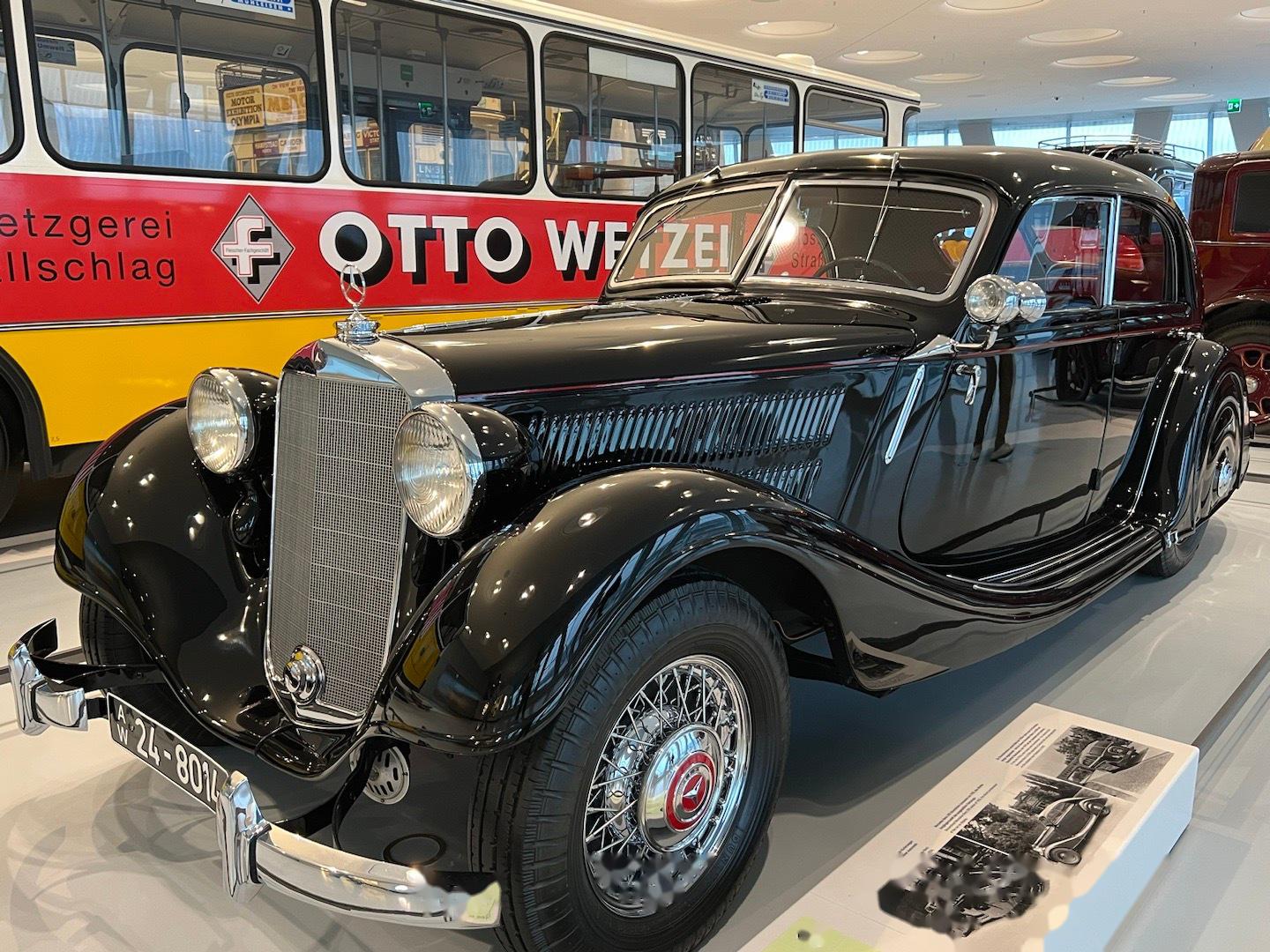 【探访德国斯图加特奔驰博物馆】#纵横四海 一路向前##微博公开课