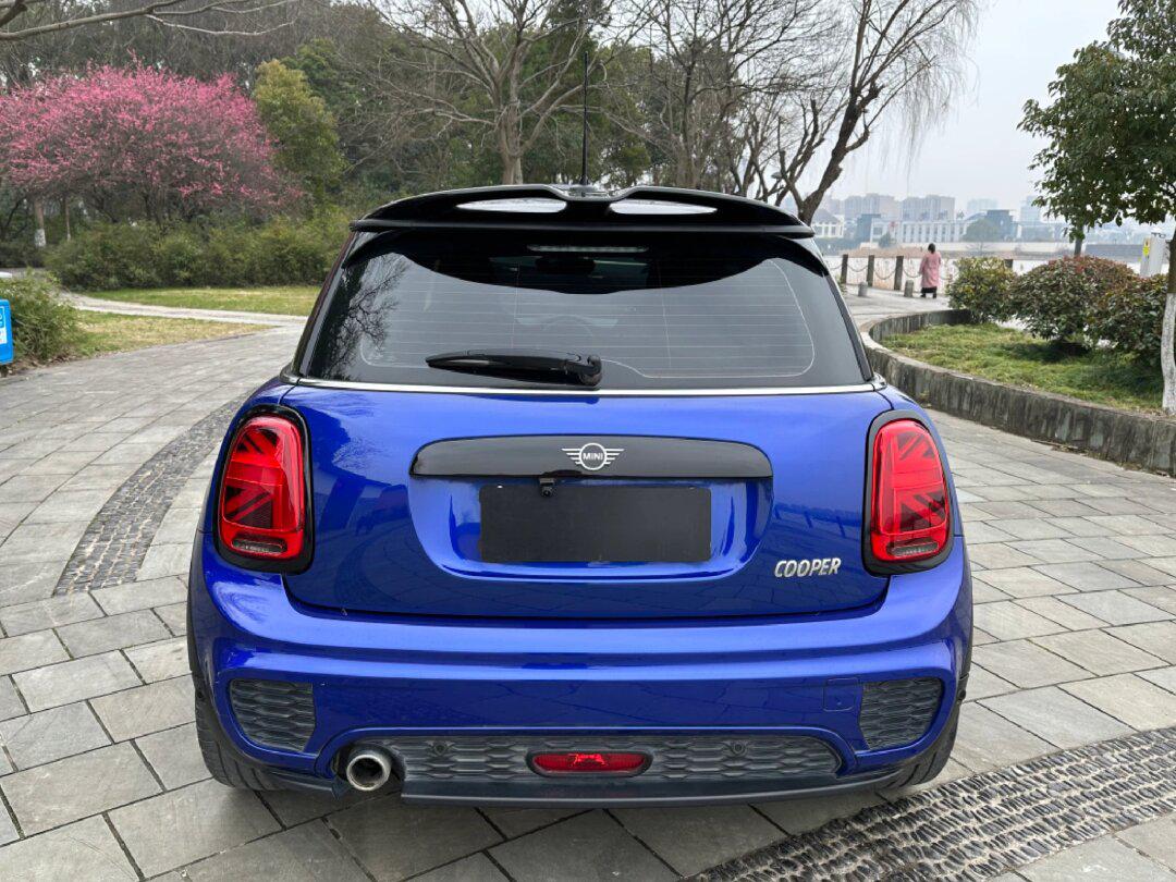 宝马minicooper赛车手