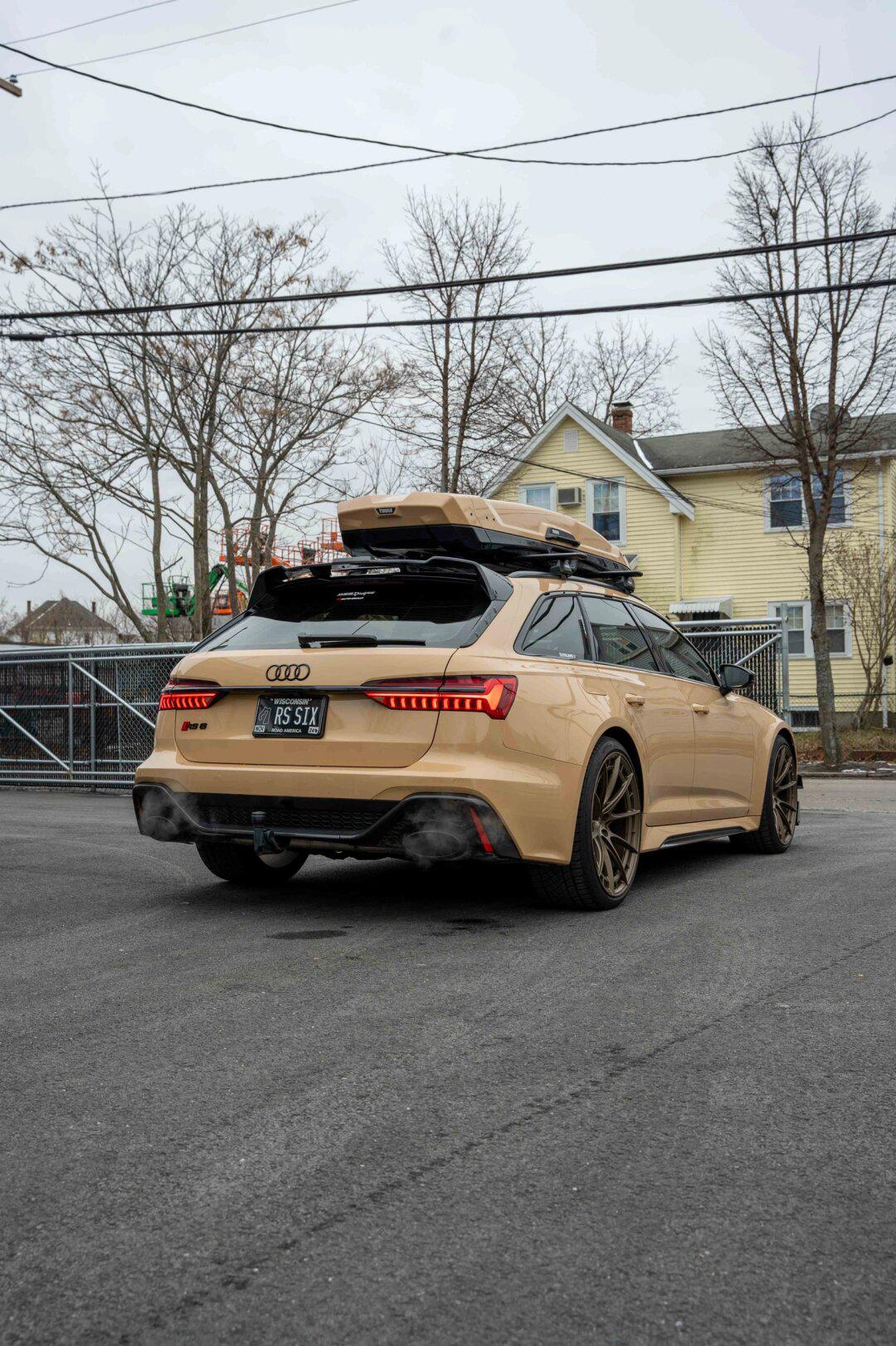 波士顿贴膜改色洗车-奥迪rs6