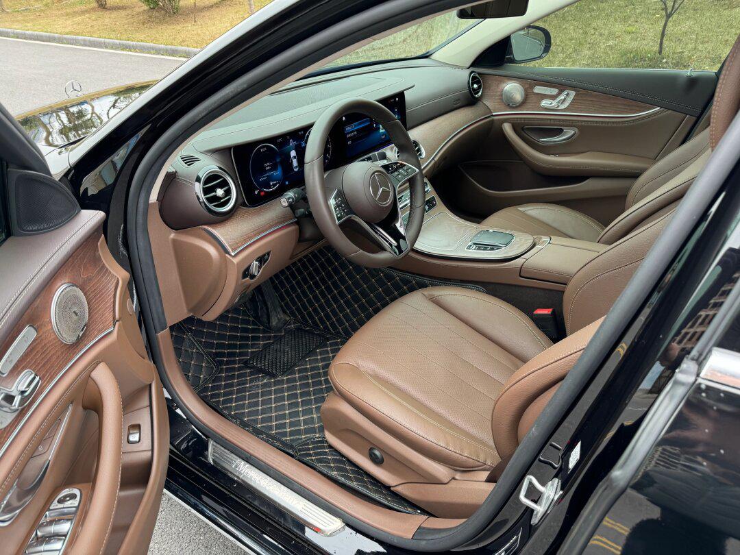 【品牌车型】奔驰 e级 2021款 改款 e 300 l 时尚型 【上牌日期】2