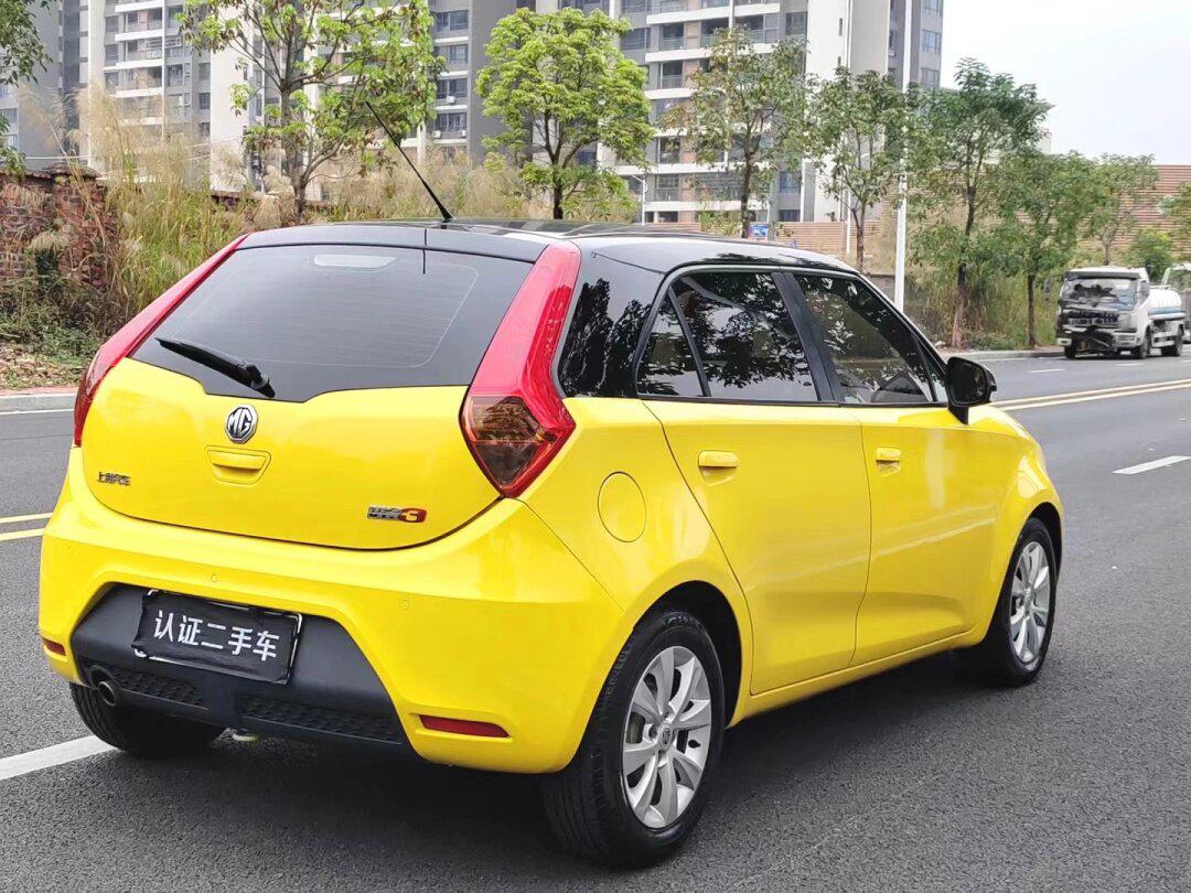 2011年名爵mg3.自动波,天窗.多功能方向盘.导航大屏,省油上下班利器.